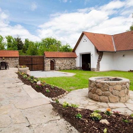 Residence Klazary U Zumberka Kamenna エクステリア 写真