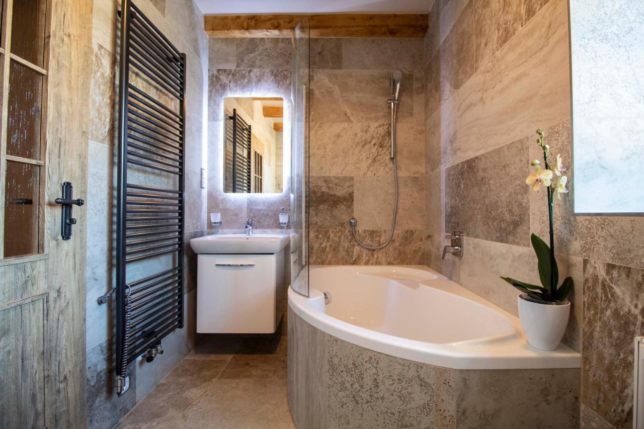 Residence Klazary U Zumberka Kamenna エクステリア 写真