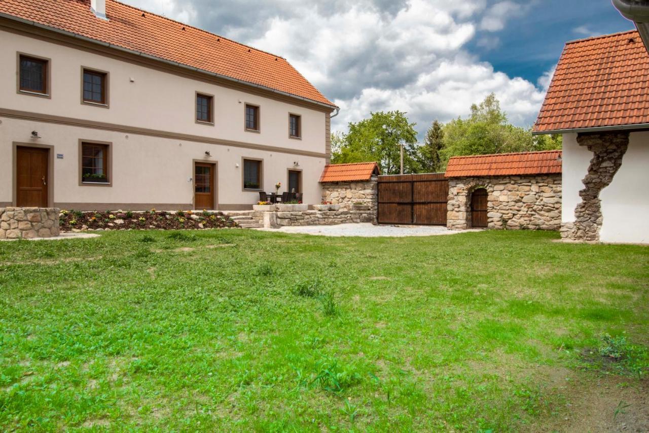 Residence Klazary U Zumberka Kamenna エクステリア 写真